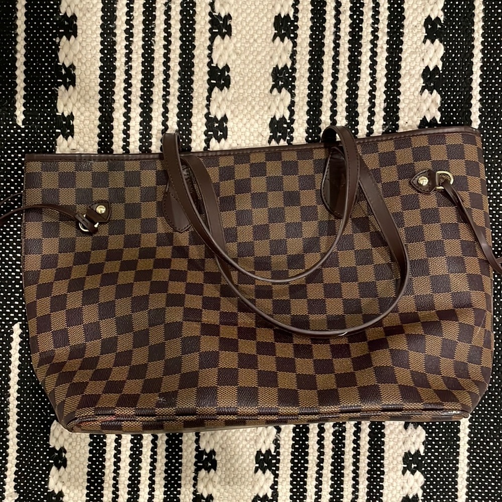 Daisy Rose Checkered Tote
